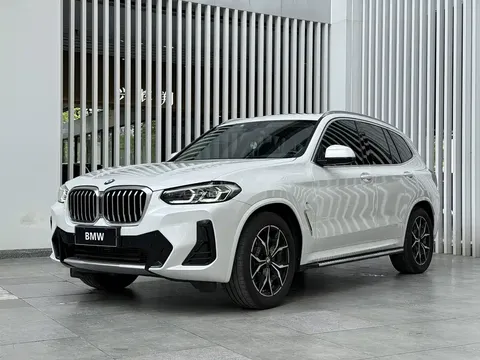 2022 BMW X3 xDrive25i M