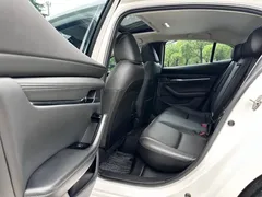 2023 Mazda 3 2.0L AT, белый — фото 12