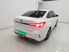 2021 Changan Eado PLUS 1.6L GDI MT, белый — фото 7