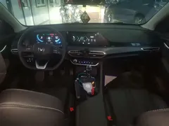 2021 Changan Eado PLUS 1.6L GDI MT, белый — фото 10