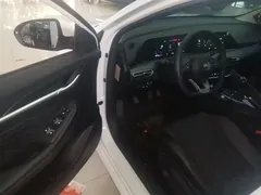 2021 Changan Eado PLUS 1.6L GDI MT, белый — фото 16