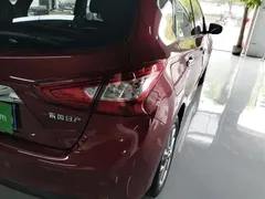 2021 Nissan Tiida 1.6L CVT — фото 8