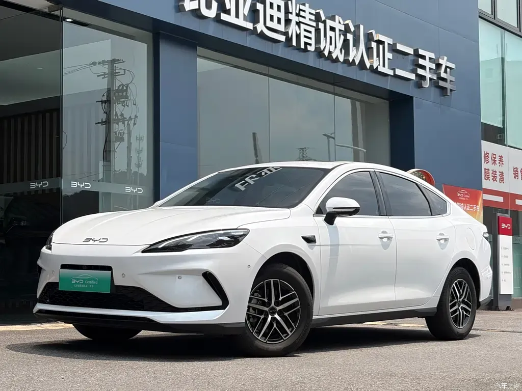 2025 BYD Seal 05 DM-i Smart Driving 120KM Flagship Model