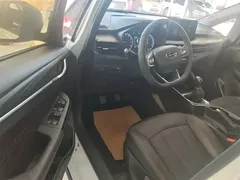 2021 Geely Vision X3 1.5L MT, белый — фото 12