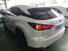 2020 Lexus RX 300 4WD, белый — фото 5