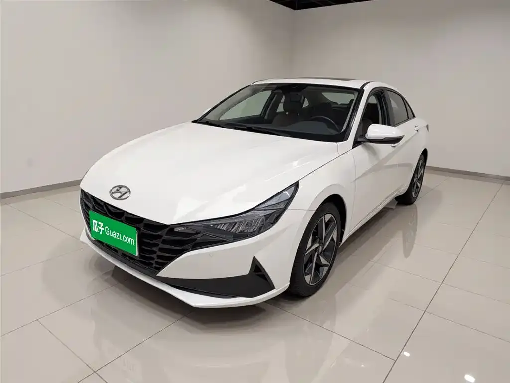 2021 Hyundai Elantra 1.5L CVT LUX Premium