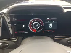 2021 Hyundai Elantra 1.5L CVT LUX Premium, белый — фото 4