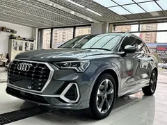 2022 Audi Q3 35 TFSI — фото 1