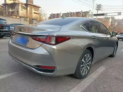 2021 Lexus ES 200 — фото 8