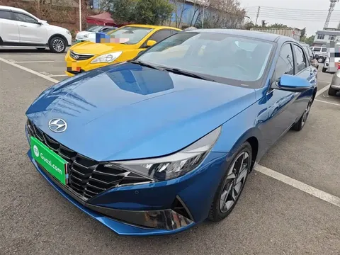 2022 Hyundai Elantra 1.5L CVT GLX Elite