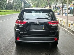 2021 Toyota Highlander 2.0T 4WD Elite 7, чёрный — фото 6