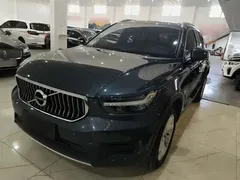 2021 Volvo XC40 T3, синий — фото 2