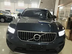 2021 Volvo XC40 T3, синий — фото 3