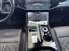2021 Audi A8 A8L 50 TFSI quattro comfort, чёрный — фото 9