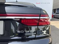 2021 Audi A8 A8L 50 TFSI quattro comfort, чёрный — фото 17
