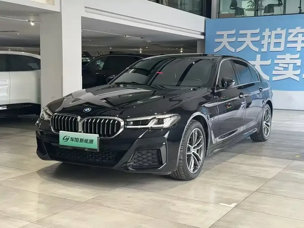 2022 BMW 5 Series 5 535Le M