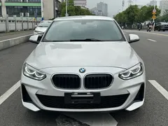 2021 BMW 1 Series 1 120i M Sport, белый — фото 2