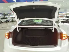2023 Geely Preface 2.0TD Premium, белый — фото 15