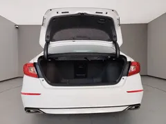 2018 Honda Accord 260TURBO Luxury VI, белый — фото 9