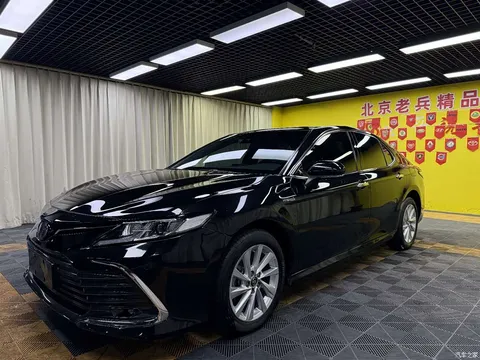 Toyota Camry 2021