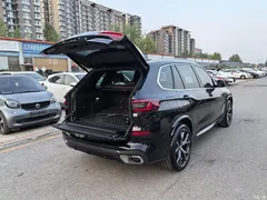 2022 BMW X5 modified xDrive 40Li M sports package, чёрный — фото 6