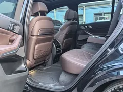 2022 BMW X5 modified xDrive 40Li M sports package, чёрный — фото 11