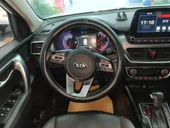 2019 Kia Sportage 2.0L AT Luxury, белый — фото 11