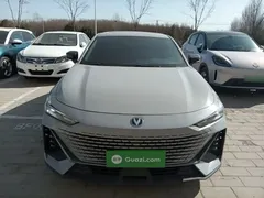 2022 Changan UNI-V 1.5T Excellence — фото 3