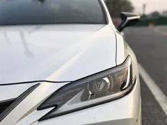 2020 Lexus ES 260, белый — фото 15