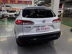 2023 Toyota Frontlander 2.0L CVT Advanced, белый — фото 4