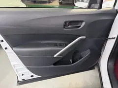 2023 Toyota Frontlander 2.0L CVT Advanced, белый — фото 13