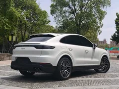 2022 Porsche Cayenne Coupe 3.0T Platinum, белый — фото 2