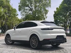 2022 Porsche Cayenne Coupe 3.0T Platinum, белый — фото 4