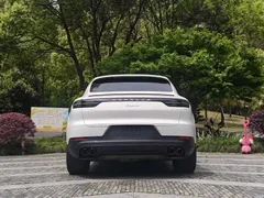 2022 Porsche Cayenne Coupe 3.0T Platinum, белый — фото 6