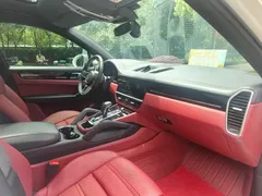 2022 Porsche Cayenne Coupe 3.0T Platinum, белый — фото 8