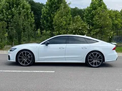 2023 Audi A7 55 TFSI quattro exclusive — фото 7