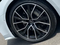 2023 Audi A7 55 TFSI quattro exclusive — фото 17