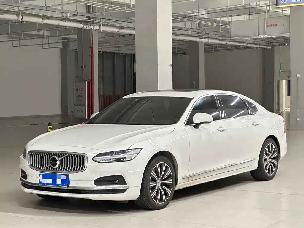 2021 Volvo S90