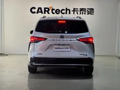 2021 Toyota Sienna 2.5L Hybrid Ultimate, белый — фото 5