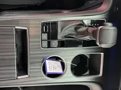 2021 Toyota Sienna 2.5L Hybrid Ultimate, белый — фото 8