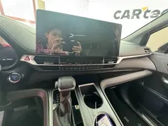 2021 Toyota Sienna 2.5L Hybrid Ultimate, белый — фото 10