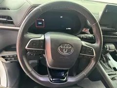 2021 Toyota Sienna 2.5L Hybrid Ultimate, белый — фото 11