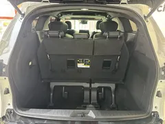 2021 Toyota Sienna 2.5L Hybrid Ultimate, белый — фото 25