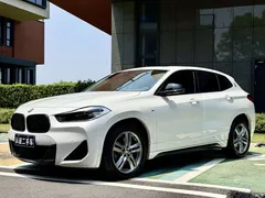 2023 BMW X2 sDrive25i M Sports Night, белый — фото 1