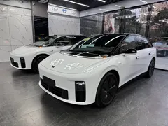 2025 Li Auto i6 2WD, белый — фото 1