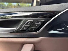 2022 BMW X3 xDrive25i M, белый — фото 13