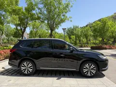 2021 Mitsubishi Outlander 2.0L 2WD Enjoy 7 seats, чёрный — фото 4