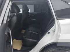 2022 Toyota RAV4 2.0L CVT 2WD Fashion Plus — фото 11