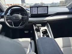 2023 Geely Preface 2.0TD — фото 6