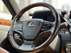 2022 Lexus ES 200 Luxury — фото 16
